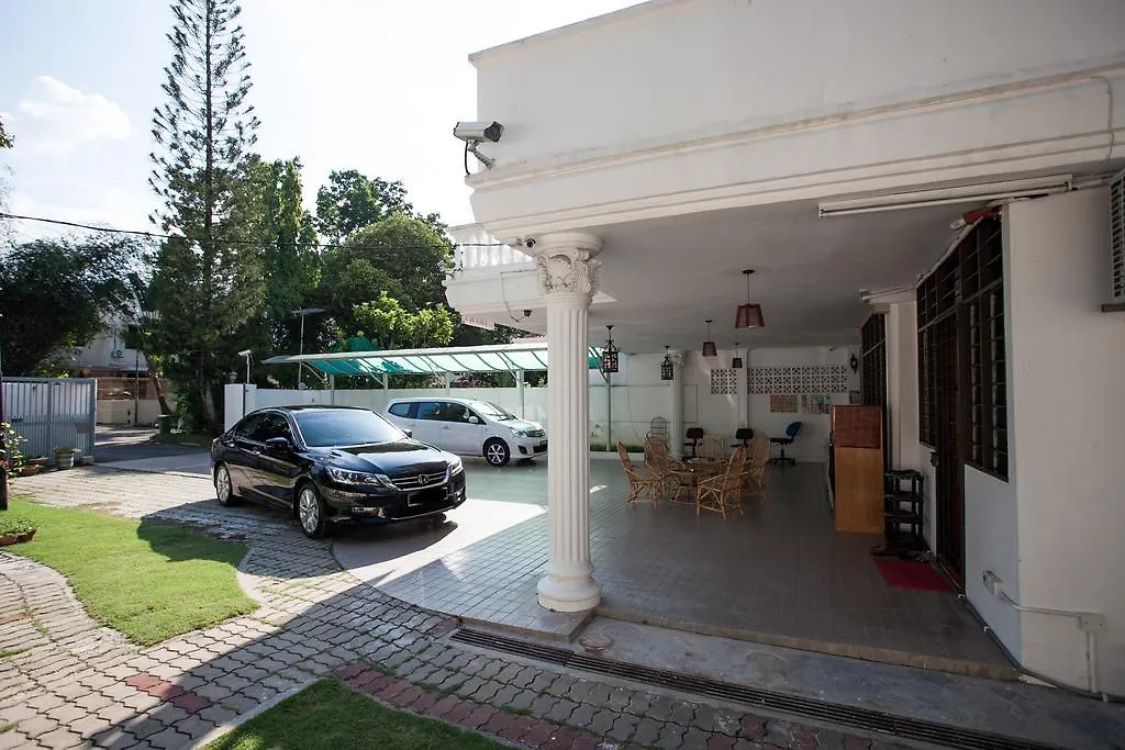 Suphan Gurney Homestay George Town